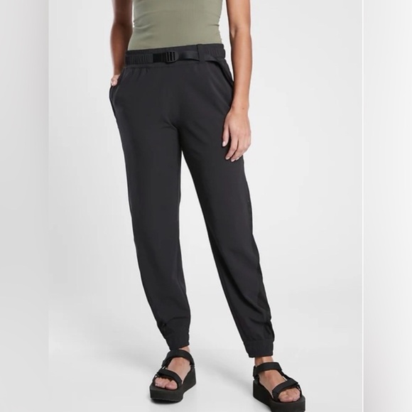 Athleta Quest Jogger Pants - Black (Size 8) - Picture 1 of 7